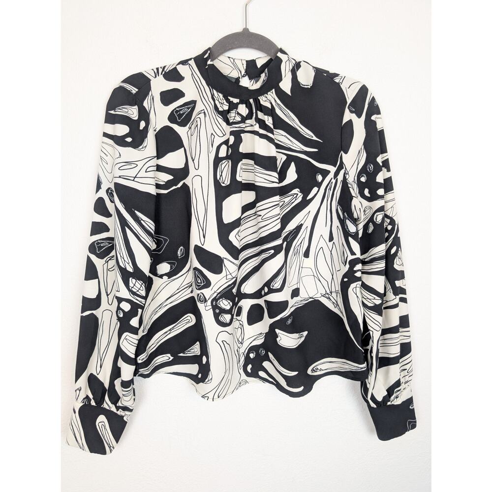 Cupcakes & Cashmere Blouse Abstract Mod Art to Wear Office Black Cream Size S